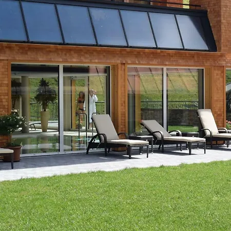 Hotel Jaegeralpe Otel 4*